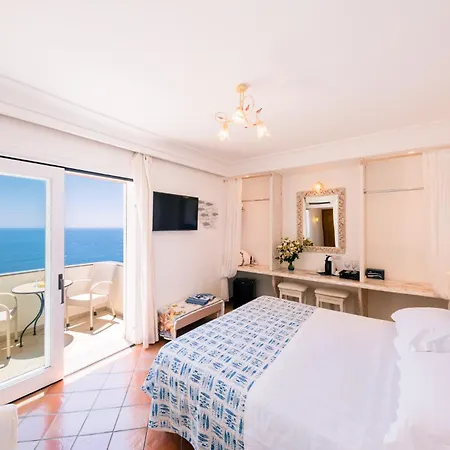 Anfitrite Pensjonat 4*