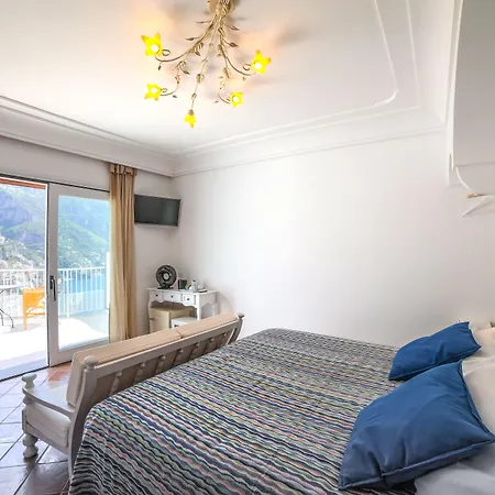 Anfitrite Pensjonat 4*