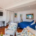 Anfitrite Guest house 4*