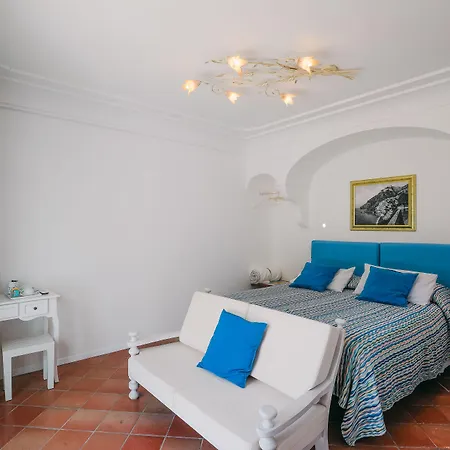 Anfitrite 4* بوسيتانو